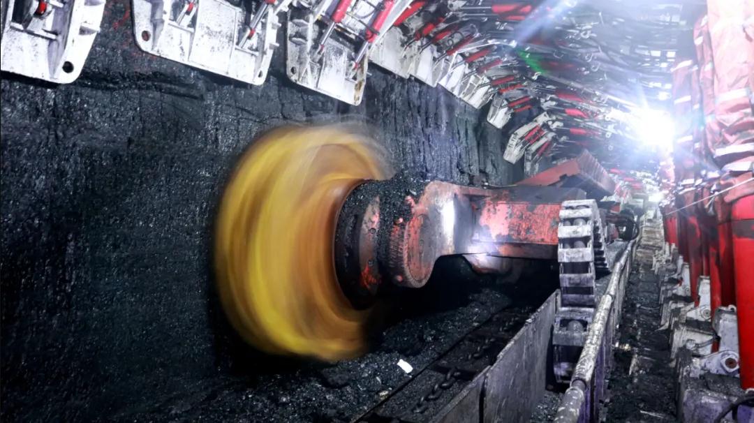 河南能源新疆塔河礦業(yè)榆樹嶺煤礦今日試生產(chǎn)