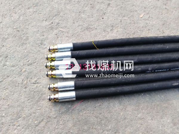 廠價供應(yīng)鋼絲編織高壓膠管