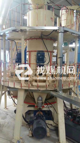 立式雙動力磨粉機(jī)